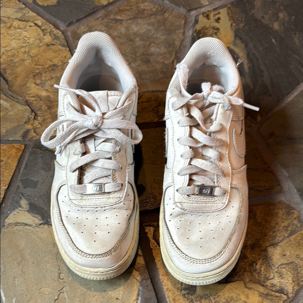 Nike girls Air Force 1